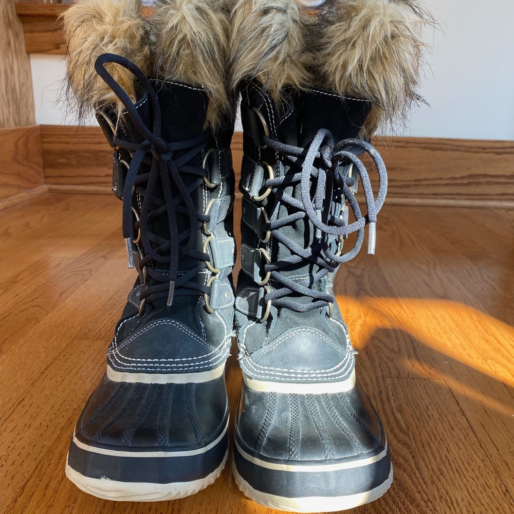 Woman’s Joan of Arctic Boot